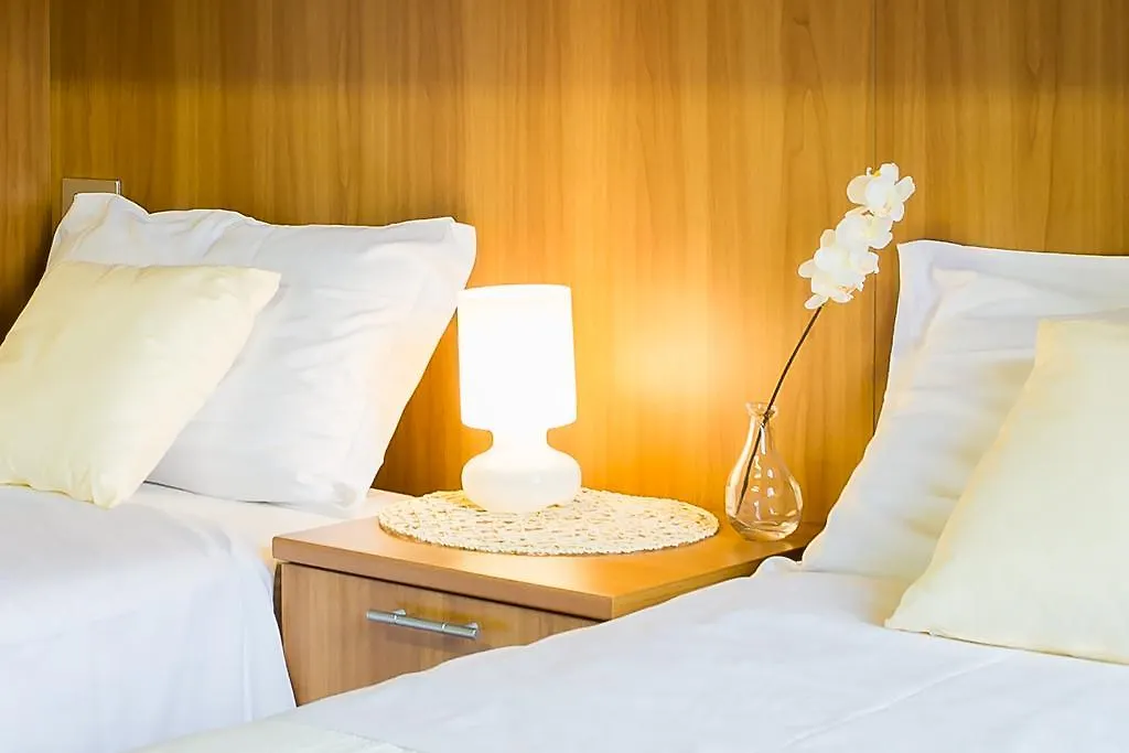 Oasi Milano Apartments 0*, Milan Italy