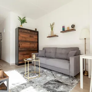 The Tropical Place Apartment